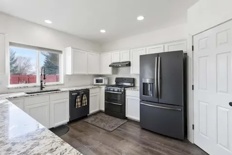 2146 NW 22nd Street Redmond OR 97756