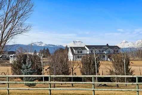 66255 White Rock Loop Bend OR 97703
