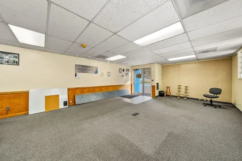 655 W Umpqua Street Roseburg OR 97471