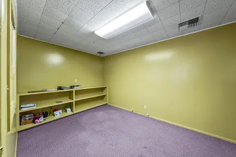 655 W Umpqua Street Roseburg OR 97471