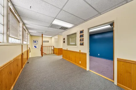 655 W Umpqua Street Roseburg OR 97471