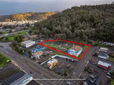 655 W Umpqua Street Roseburg OR 97471
