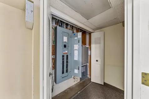 655 W Umpqua Street Roseburg OR 97471