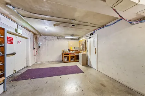 655 W Umpqua Street Roseburg OR 97471