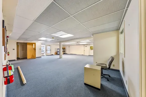 655 W Umpqua Street Roseburg OR 97471