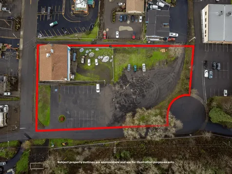 655 W Umpqua Street Roseburg OR 97471