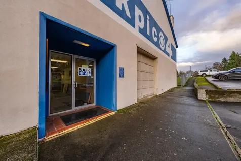 655 W Umpqua Street Roseburg OR 97471