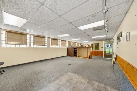 655 W Umpqua Street Roseburg OR 97471