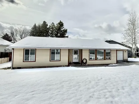 5704 Upland Drive Klamath Falls OR 97603