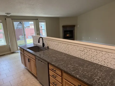 2921 NW 19th Street Redmond OR 97756