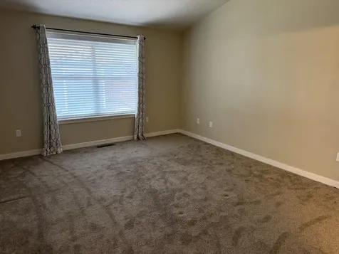 2921 NW 19th Street Redmond OR 97756
