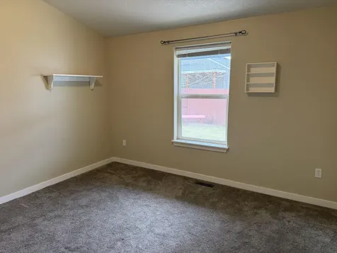 2921 NW 19th Street Redmond OR 97756