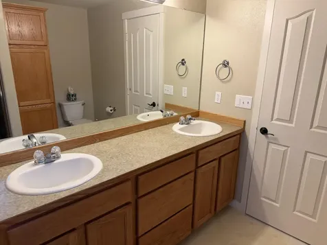 2921 NW 19th Street Redmond OR 97756