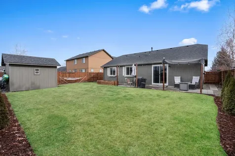 701 NW Green Forest Circle Redmond OR 97756