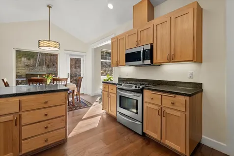 1066 NW Stannium Road Bend OR 97703