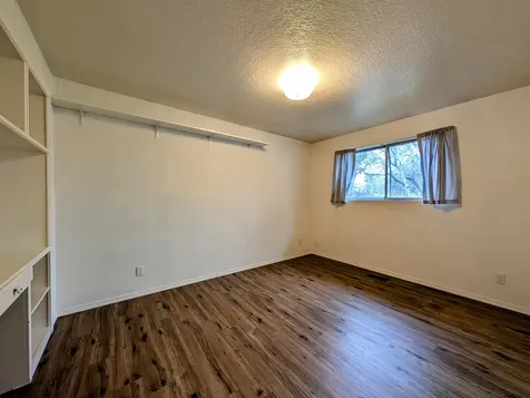 1661 NE Terrace Drive Grants Pass OR 97526