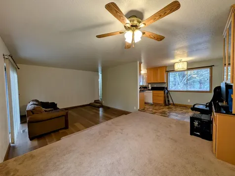 1661 NE Terrace Drive Grants Pass OR 97526