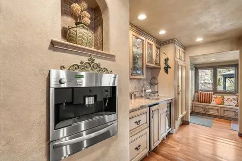 1117 NE Memorial Drive Grants Pass OR 97526