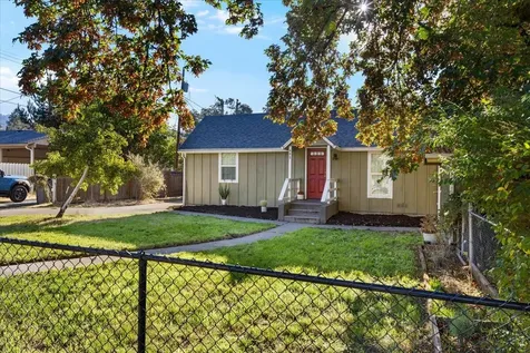 405 NW Dimmick Street Grants Pass OR 97526