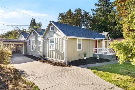 405 NW Dimmick Street Grants Pass OR 97526