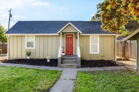 405 NW Dimmick Street Grants Pass OR 97526