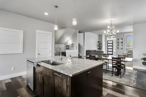 61089 SE Echo Lake Court Bend OR 97702