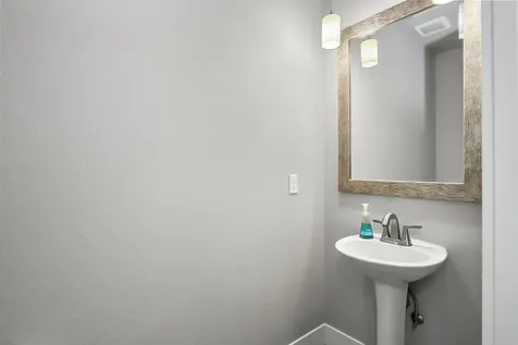61089 SE Echo Lake Court Bend OR 97702