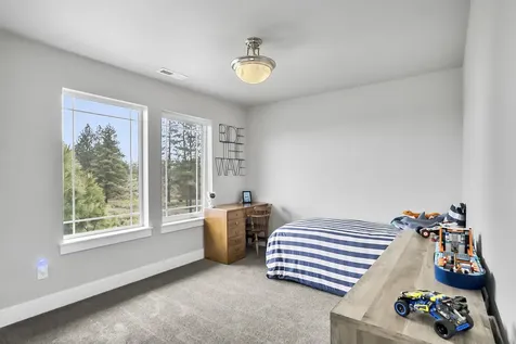 61089 SE Echo Lake Court Bend OR 97702