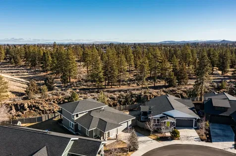 61089 SE Echo Lake Court Bend OR 97702