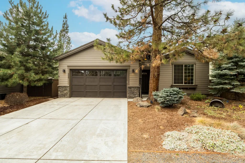 3053 NW Clubhouse Drive Bend OR 97703