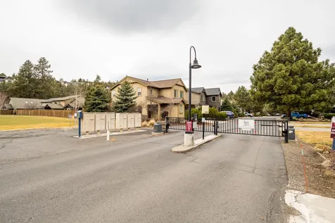 3053 NW Clubhouse Drive Bend OR 97703