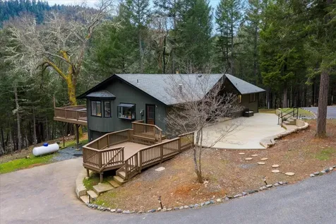 350 Splendor Drive Wilderville OR 97543