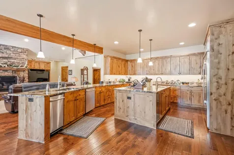 7581 SE Madison Avenue Prineville OR 97754