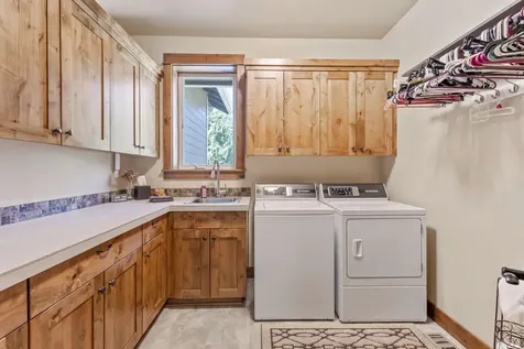 7581 SE Madison Avenue Prineville OR 97754