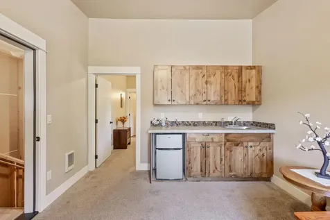 7581 SE Madison Avenue Prineville OR 97754