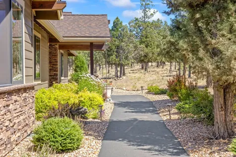 7581 SE Madison Avenue Prineville OR 97754