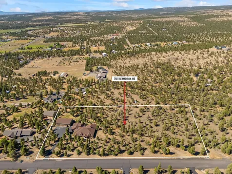 7581 SE Madison Avenue Prineville OR 97754
