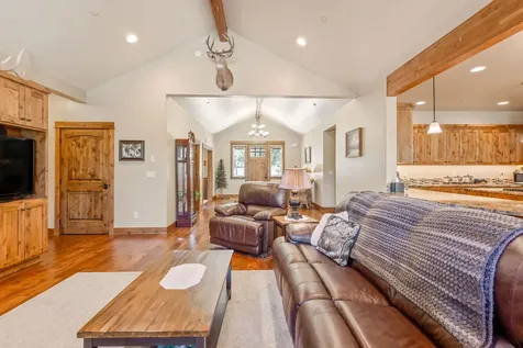 7581 SE Madison Avenue Prineville OR 97754