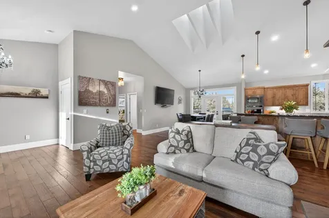 8081 SW Paious Drive Culver OR 97734