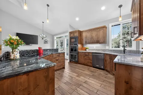 8081 SW Paious Drive Culver OR 97734