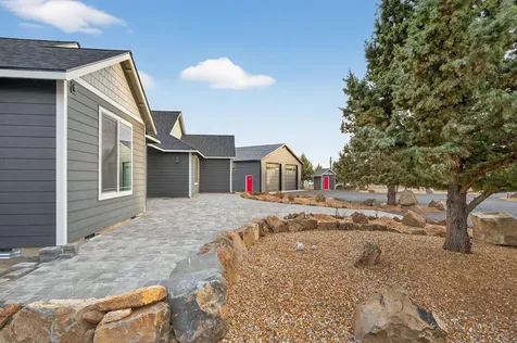 8081 SW Paious Drive Culver OR 97734