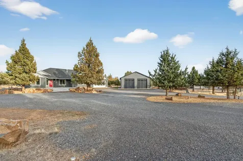 8081 SW Paious Drive Culver OR 97734