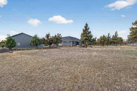 8081 SW Paious Drive Culver OR 97734