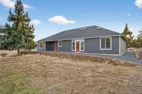 8081 SW Paious Drive Culver OR 97734