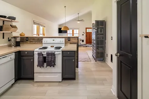 335 S Cottonwood Street Sisters OR 97759