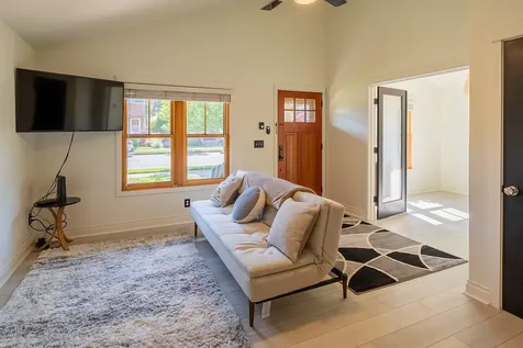 335 S Cottonwood Street Sisters OR 97759