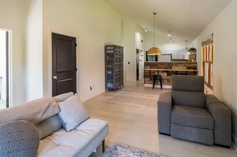 335 S Cottonwood Street Sisters OR 97759