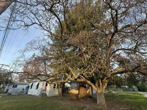 1052 W 12th Street Medford OR 97501