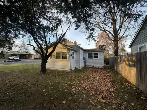 1052 W 12th Street Medford OR 97501