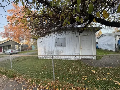 1052 W 12th Street Medford OR 97501